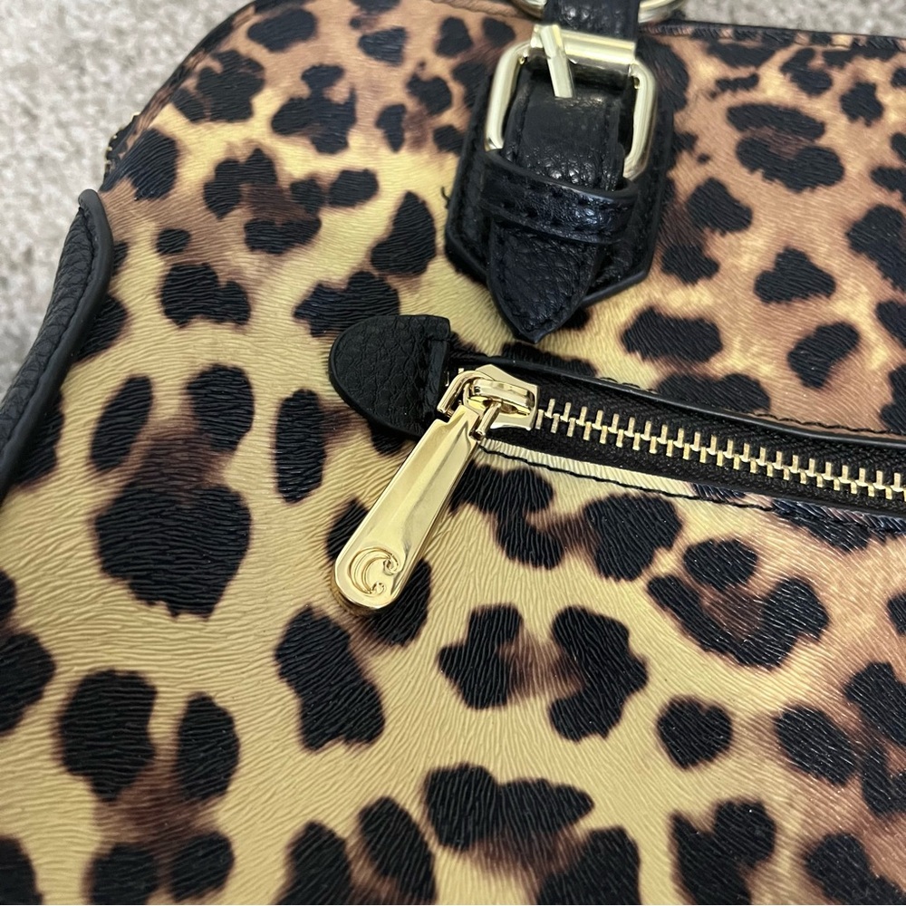Animal print faux leather shoulder bag w/black interior - Picture 4 of 13